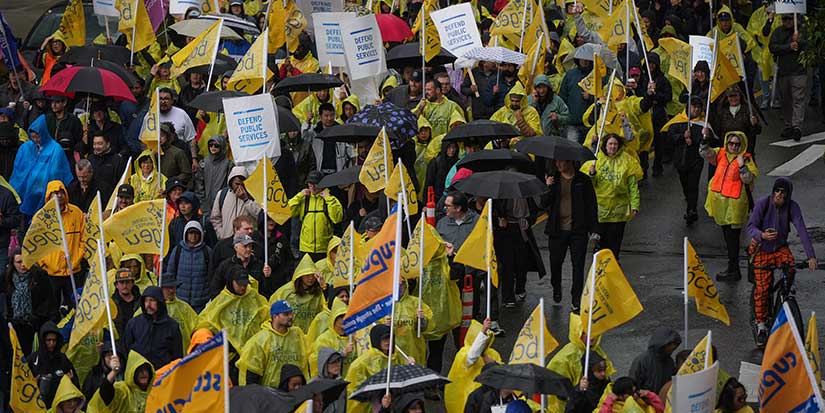 Striking B.C. public service workers expand pickets again to more liquor stores