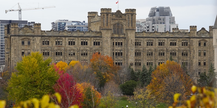 CRA aiming to hire 1,700 call centre staff ahead of busy tax season