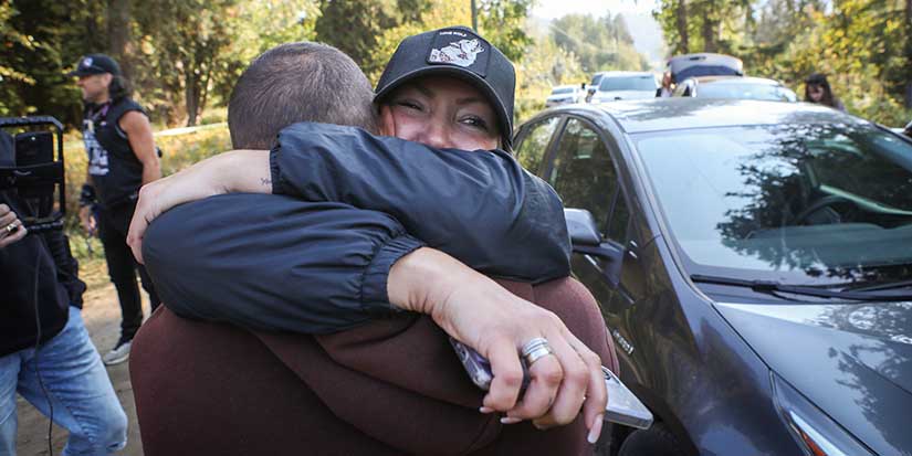 Interim stay of cull order turns despair to joy on B.C. ostrich farm