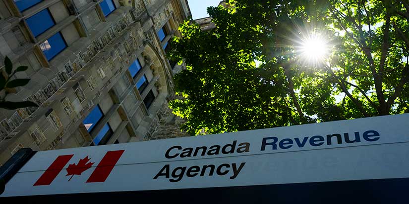 Federal union expands campaign denouncing cuts at Canada Revenue Agency
