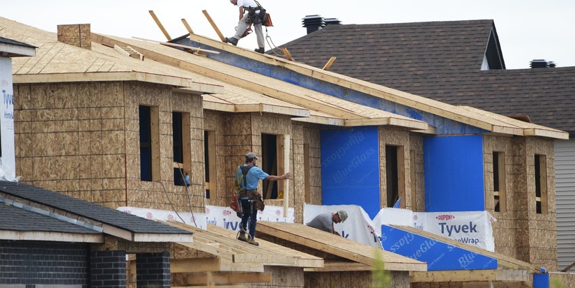 Ottawa proposes $1.7B fund to help provinces lower cost of homebuilding