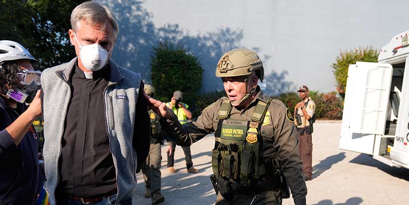 Using helicopters and chemical agents, immigration agents become increasingly aggressive in Chicago
